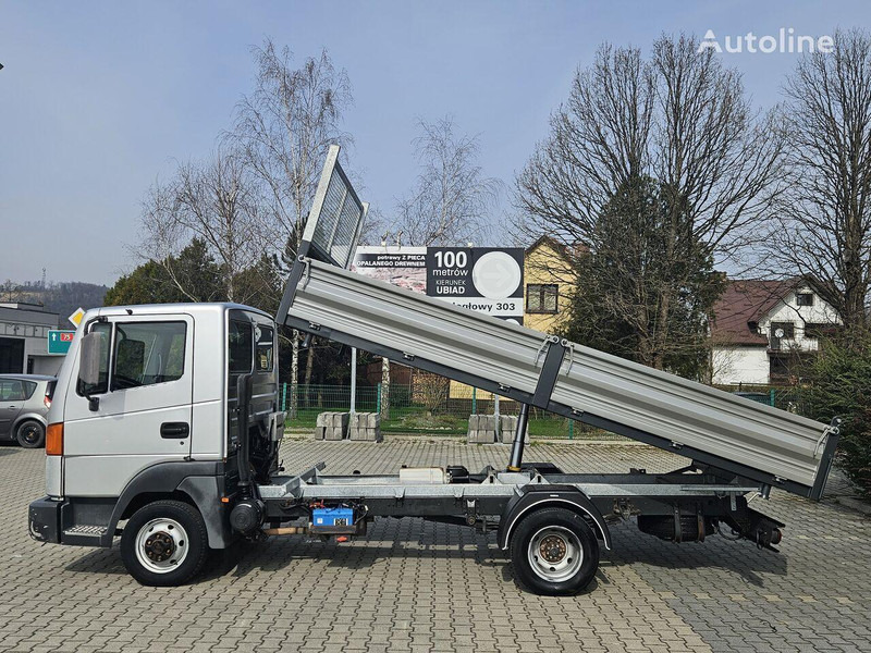 Nissan Atleon 35.110 3 way tipper - Комби кипер: слика 3 Nissan Atleon 35.110 3 way tipper - Комби кипер: слика 3
