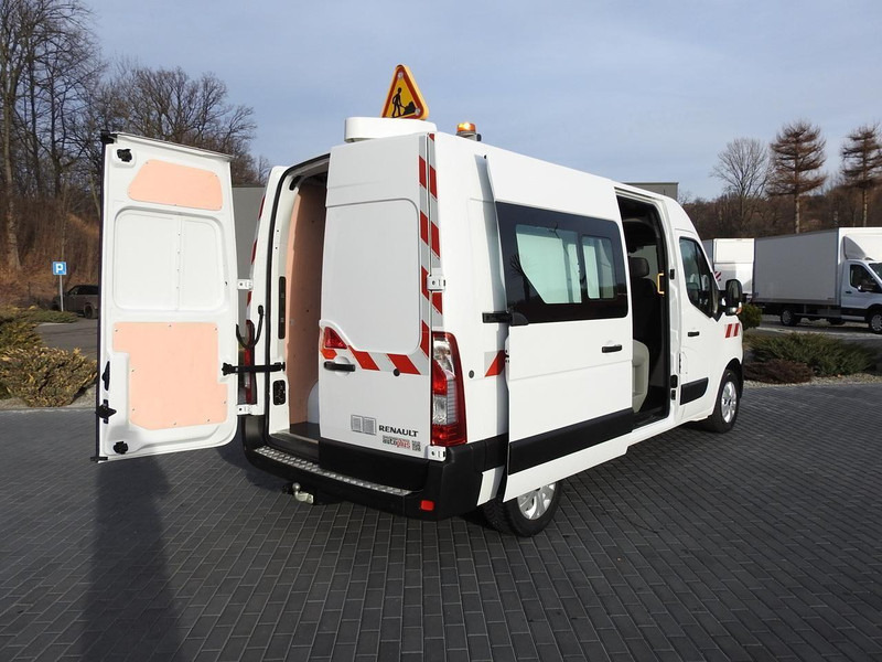 Renault MASTER FURGON BRYGADÓWKA 7 MIEJSC TEMPOMAT KLIMATYZACJA LEDY 1 - Минибус, Патничко комбе: слика 3 Renault MASTER FURGON BRYGADÓWKA 7 MIEJSC TEMPOMAT KLIMATYZACJA LEDY 1 - Минибус, Патничко комбе: слика 3