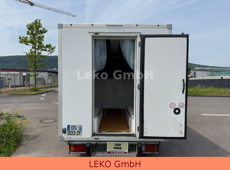 Комбе ладилник Renault Trafic 2,0: слика 9