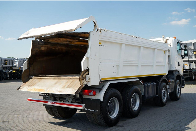 Scania G 410 / 8X4 / ZABUDOWA SAMOWYŁADOWCZA DO ASFALTU / 2X HYDROKLAPA - Асфалтен поплочувач: слика 4 Scania G 410 / 8X4 / ZABUDOWA SAMOWYŁADOWCZA DO ASFALTU / 2X HYDROKLAPA - Асфалтен поплочувач: слика 4