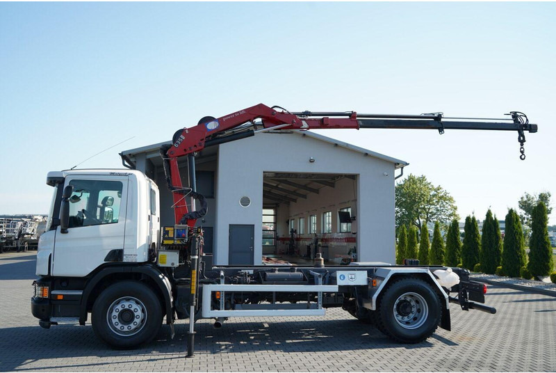 Scania P 280 / 4X2 / SIŁOWNIK DO WYWROTU / + HDS HMF 635 / UDŹWIG 1 500 - Кипер: слика 2 Scania P 280 / 4X2 / SIŁOWNIK DO WYWROTU / + HDS HMF 635 / UDŹWIG 1 500 - Кипер: слика 2