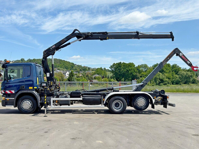 Scania P 360 * ABROLLKIPPER * HIAB 111 BS -2 HIDUO/FUNK - Камион со кука за подигање, Камион со кран: слика 5 Scania P 360 * ABROLLKIPPER * HIAB 111 BS -2 HIDUO/FUNK - Камион со кука за подигање, Камион со кран: слика 5
