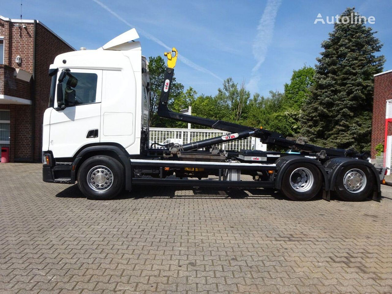 Scania R450 Hook lift truck 6x2 - Камион со кука за подигање: слика 2 Scania R450 Hook lift truck 6x2 - Камион со кука за подигање: слика 2