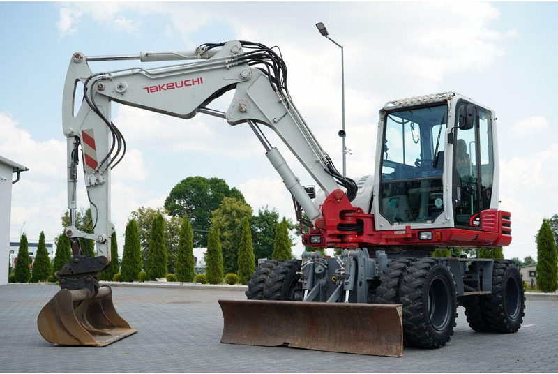 Takeuchi TB 295 W / KOPARKA KOŁOWA / 2016 ROK / PO KONTRAKCIE SERWISOWYM - Багер на тркала: слика 1 Takeuchi TB 295 W / KOPARKA KOŁOWA / 2016 ROK / PO KONTRAKCIE SERWISOWYM - Багер на тркала: слика 1