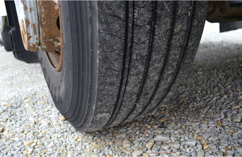 Volvo FE 18.320 FLATBED CRANE - Камион со платформа, Камион со кран: слика 4 Volvo FE 18.320 FLATBED CRANE - Камион со платформа, Камион со кран: слика 4