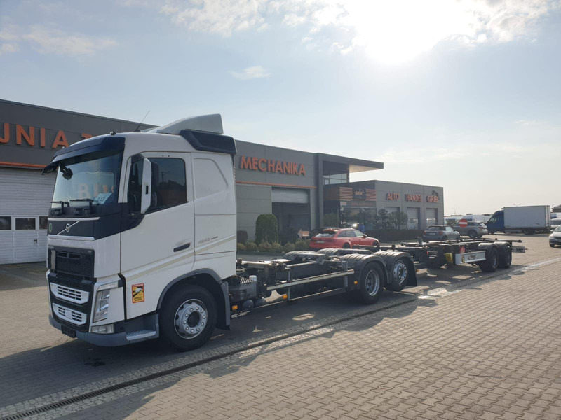 Volvo FH 460 EURO 6 BDF SWAP CHASSIS + TRAILER FLIEGL TWP180 - Камион со кабинска шасија: слика 1 Volvo FH 460 EURO 6 BDF SWAP CHASSIS + TRAILER FLIEGL TWP180 - Камион со кабинска шасија: слика 1