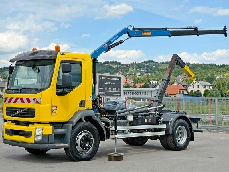 Volvo FL 240 * Abrollkipper * HMF 270 K2 * TOPZUSTAND - Камион со кука за подигање, Камион со кран: слика 2 Volvo FL 240 * Abrollkipper * HMF 270 K2 * TOPZUSTAND - Камион со кука за подигање, Камион со кран: слика 2