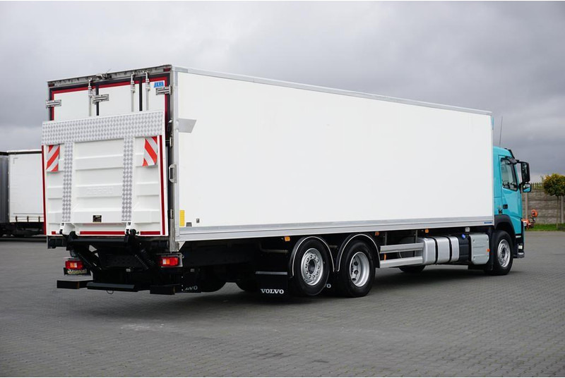 Volvo FM / 330 / E 6 / CHŁODNIA + WINDA / 23 PALETY / OŚ SKRĘTNA / DŁ - Камион ладилник: слика 5 Volvo FM / 330 / E 6 / CHŁODNIA + WINDA / 23 PALETY / OŚ SKRĘTNA / DŁ - Камион ладилник: слика 5