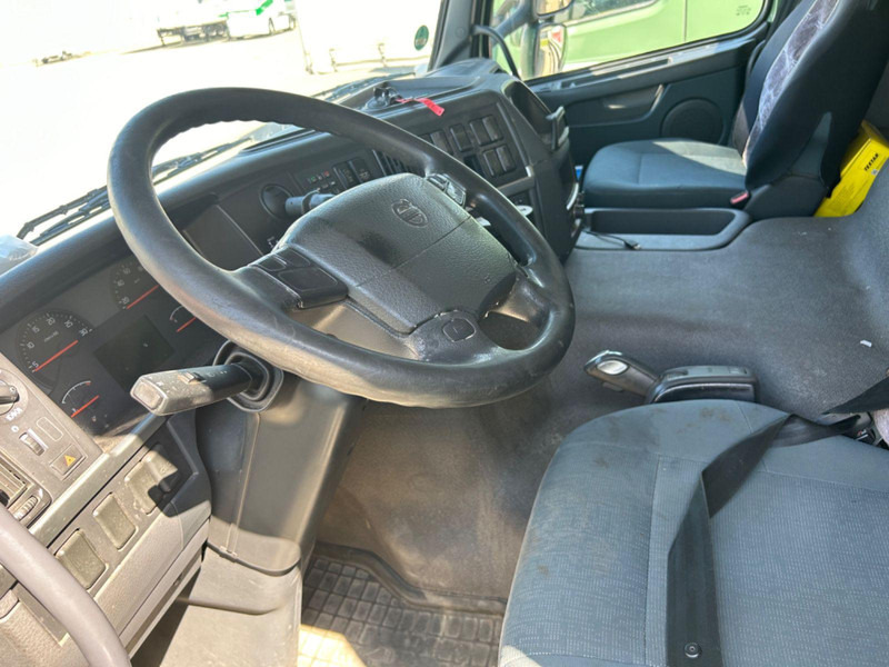 Volvo FM330 Kran Hiab 113K Pro Euro 5+EEV.2x Ger - Камион со платформа, Камион со кран: слика 5 Volvo FM330 Kran Hiab 113K Pro Euro 5+EEV.2x Ger - Камион со платформа, Камион со кран: слика 5