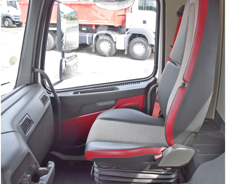 Кипер, Камион со кран Volvo FMX 460: слика 10