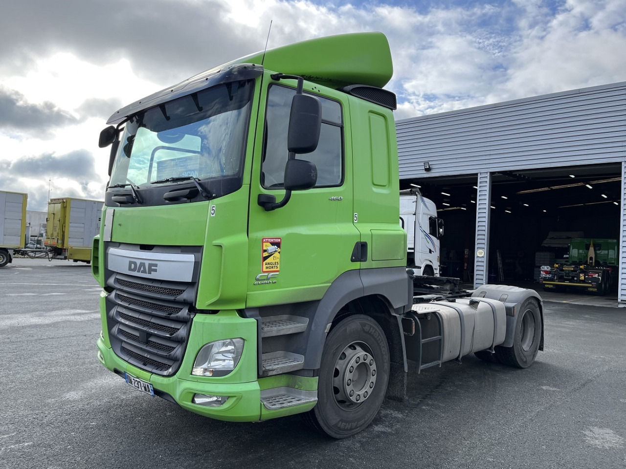 DAF CF460 INTARDER - Камион влекач: слика 1 DAF CF460 INTARDER - Камион влекач: слика 1
