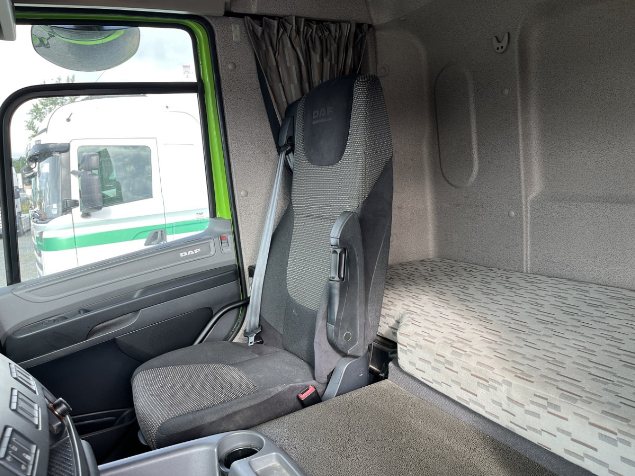 DAF CF460 INTARDER - Камион влекач: слика 5 DAF CF460 INTARDER - Камион влекач: слика 5