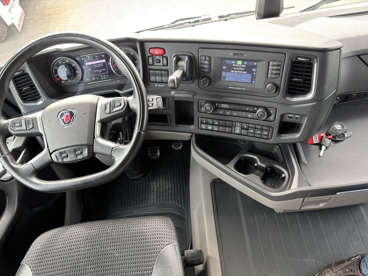 SCANIA R 530 A4x2NB - Камион влекач: слика 3 SCANIA R 530 A4x2NB - Камион влекач: слика 3