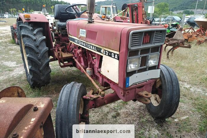 INTERNATIONAL 433 SA Farm Tractor | 2.5L Diesel | 4x2 | Brand New Tyres - Трактор: слика 2 INTERNATIONAL 433 SA Farm Tractor | 2.5L Diesel | 4x2 | Brand New Tyres - Трактор: слика 2