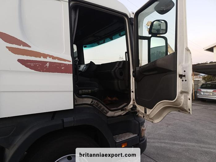Камион влекач SCANIA P 124 G 400  | CP19  | Euro 2  | Manual gearbox: слика 5
