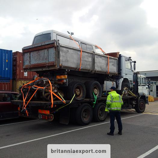 Камион со платформа SCANIA P93H 280 6x2 10 Tyres Flatbed Truck – 26 Ton | On springs: слика 26