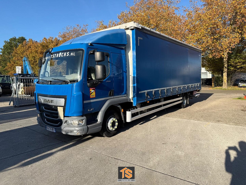 DAF LF 12T 260 AUTOMATIC - LADEBORDWAND - TOP TRUCK - Камион со церада: слика 1 DAF LF 12T 260 AUTOMATIC - LADEBORDWAND - TOP TRUCK - Камион со церада: слика 1