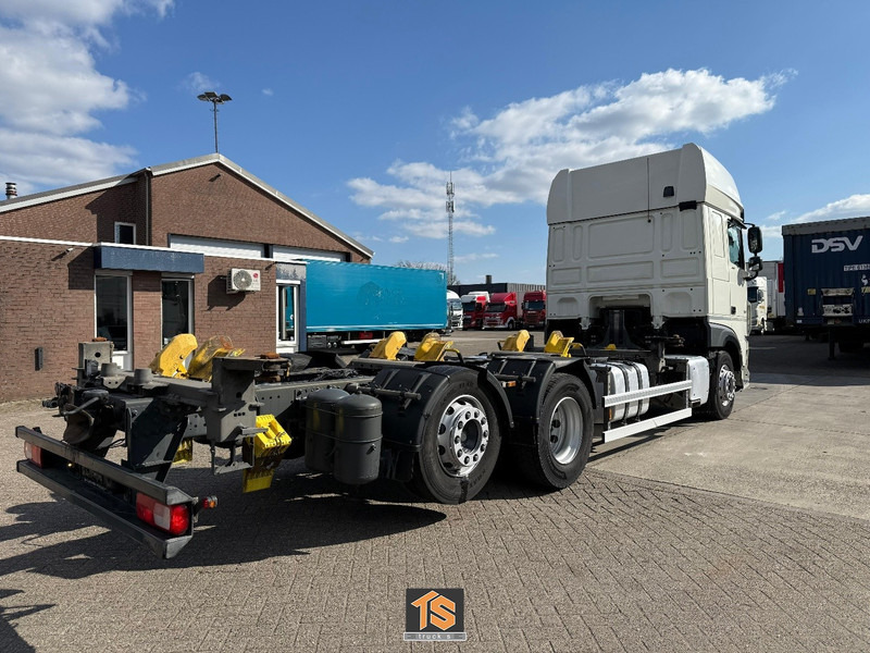 DAF XF 480 FAN SSC - LBW - RETARDER - BDF - KLIMA - GERMAN TRUCK - TOP! - Транспортер на контејнер/ Камион со променливо тело: слика 4 DAF XF 480 FAN SSC - LBW - RETARDER - BDF - KLIMA - GERMAN TRUCK - TOP! - Транспортер на контејнер/ Камион со променливо тело: слика 4