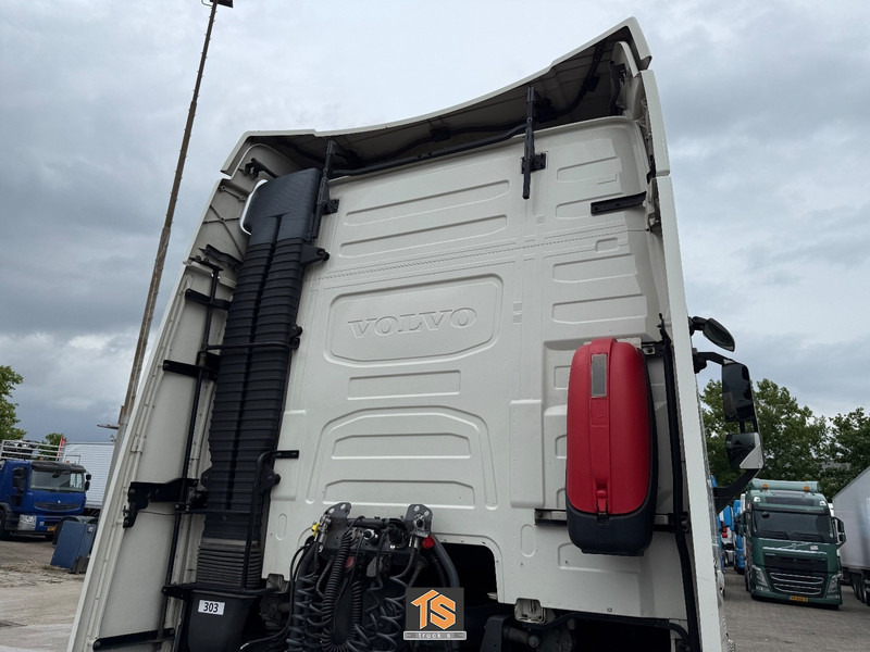 Volvo FH EURO 6 - AUTOMATIC - 2 TANKS - NL TRUCK - APK/TUV 02/2026 - NEW TACHO - TOP! - Камион влекач: слика 5 Volvo FH EURO 6 - AUTOMATIC - 2 TANKS - NL TRUCK - APK/TUV 02/2026 - NEW TACHO - TOP! - Камион влекач: слика 5