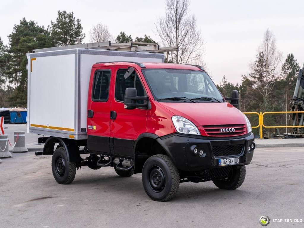 Iveco DAILY 4X4 OFFROAD CAMPER BOX DOKA Iveco DAILY 4X4 OFFROAD CAMPER BOX DOKA - Камион со кабинска шасија: слика 3 Iveco DAILY 4X4 OFFROAD CAMPER BOX DOKA Iveco DAILY 4X4 OFFROAD CAMPER BOX DOKA - Камион со кабинска шасија: слика 3