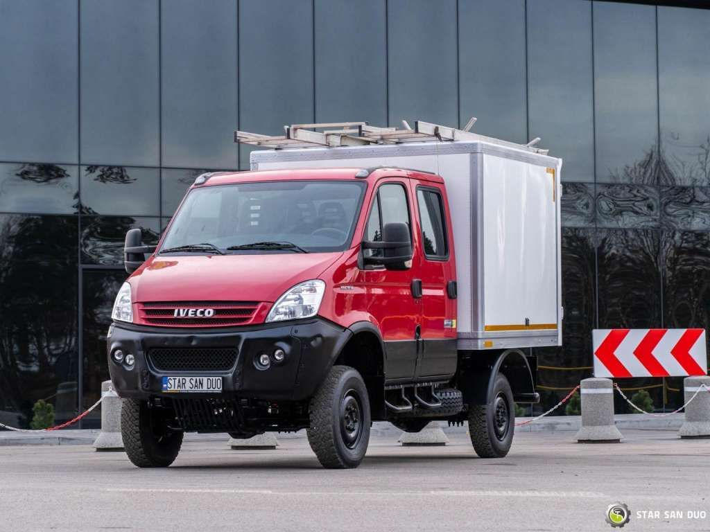 Iveco DAILY 4X4 OFFROAD CAMPER BOX DOKA Iveco DAILY 4X4 OFFROAD CAMPER BOX DOKA - Камион со кабинска шасија: слика 1 Iveco DAILY 4X4 OFFROAD CAMPER BOX DOKA Iveco DAILY 4X4 OFFROAD CAMPER BOX DOKA - Камион со кабинска шасија: слика 1
