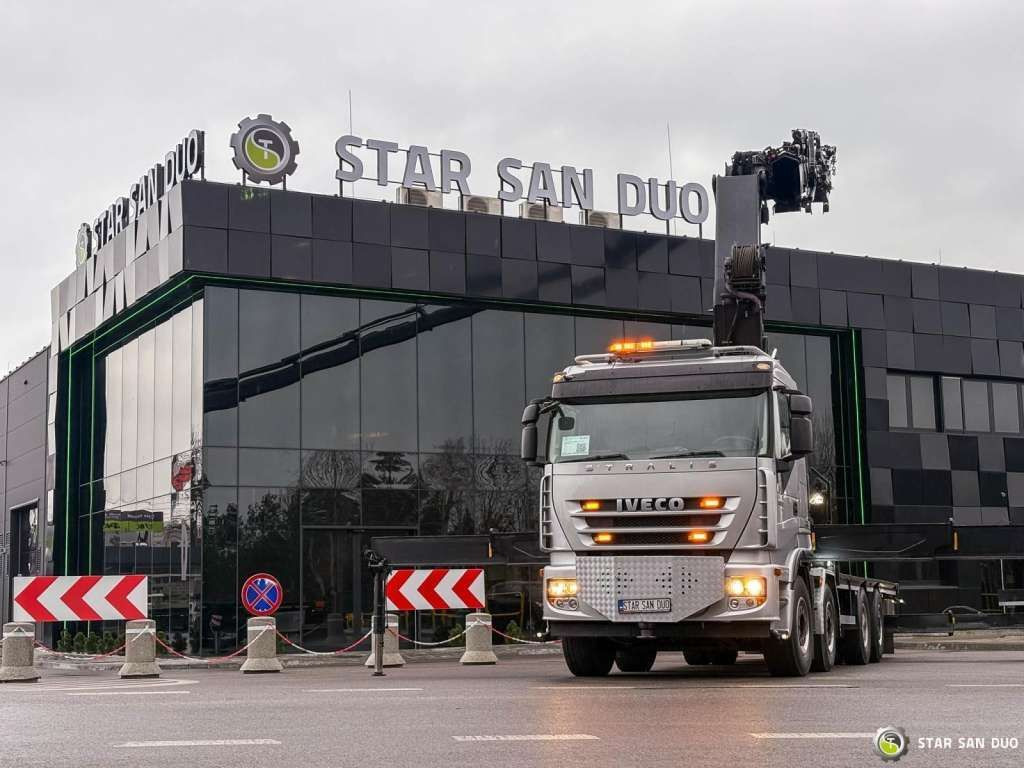 Iveco STRALIS AS320S50Y 8x2 HMF 8520-0K6 FLY JIB Winc - Камион со кран: слика 4 Iveco STRALIS AS320S50Y 8x2 HMF 8520-0K6 FLY JIB Winc - Камион со кран: слика 4