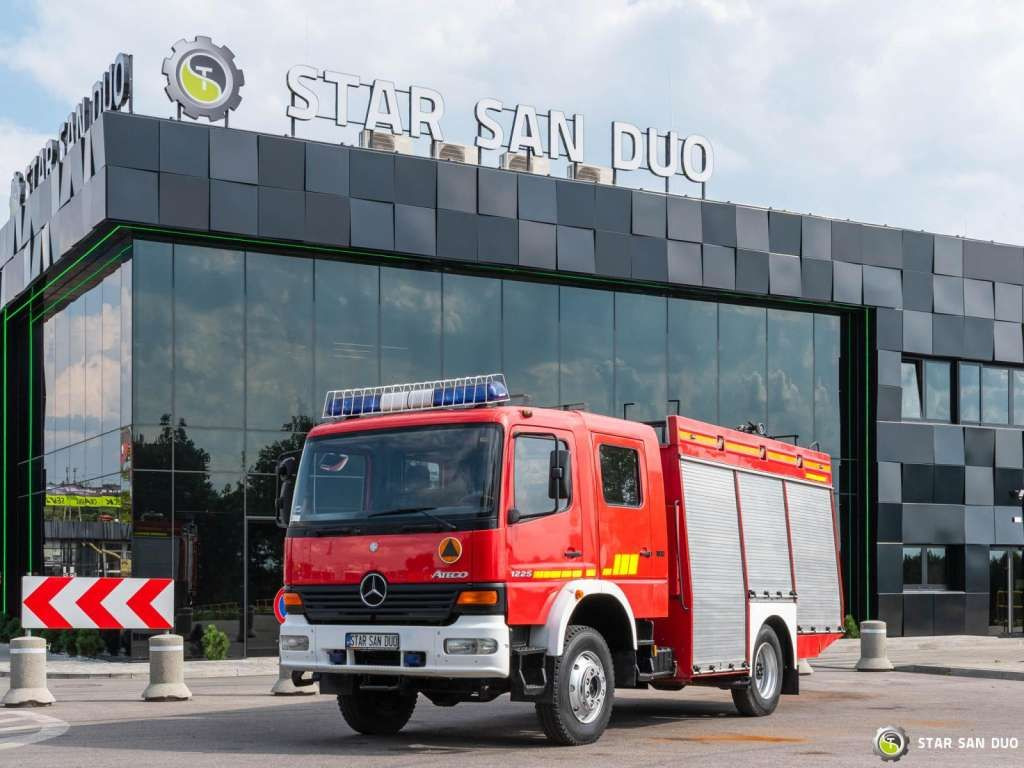 Mercedes-Benz 4x4 ATEGO 1225 CNBOP Fire Brigade - Камион: слика 1 Mercedes-Benz 4x4 ATEGO 1225 CNBOP Fire Brigade - Камион: слика 1