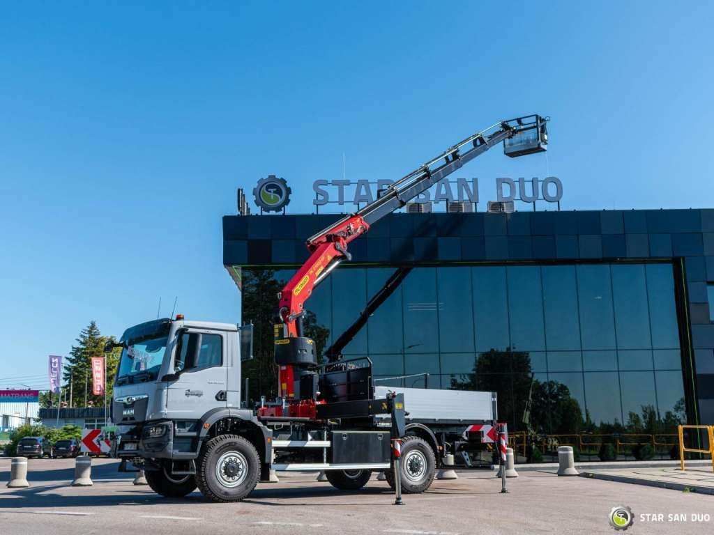MAN TGM 18.320 4x4 PALFINGER PK 27002 Basket NEW ! - Камион со кран: слика 1 MAN TGM 18.320 4x4 PALFINGER PK 27002 Basket NEW ! - Камион со кран: слика 1