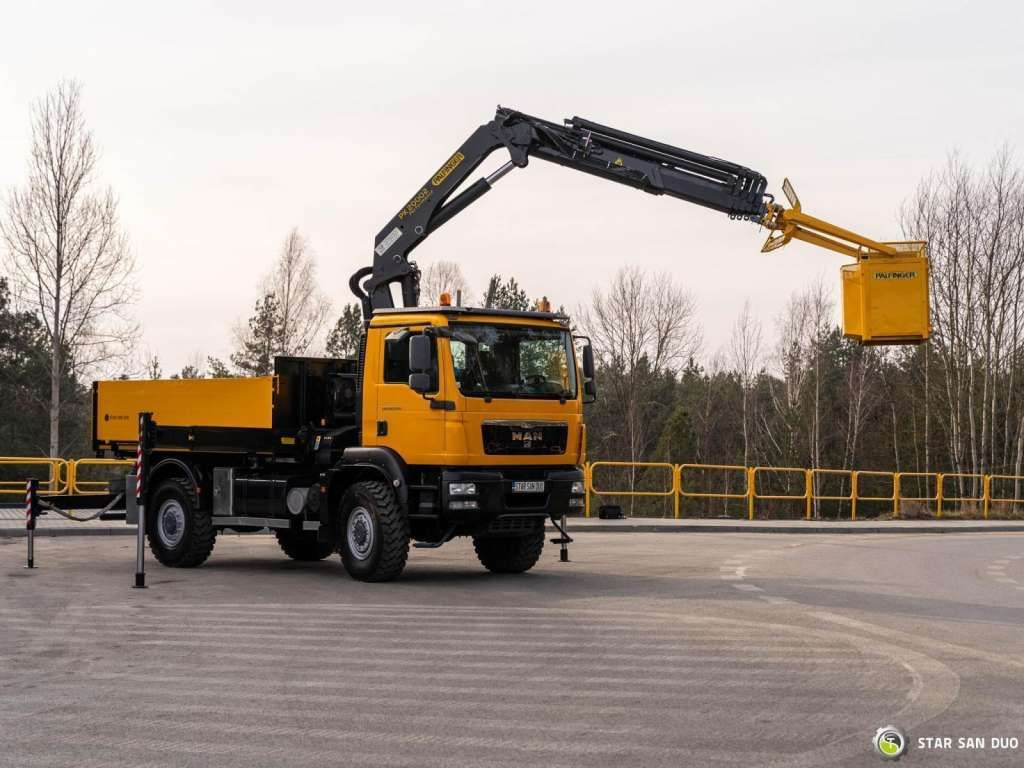 MAN TGM 18.340 4x4 PALFINGER PK 20002 CRANE BASKET MAN TGM 18.340 4x4 PALFINGER PK 20002 CRANE BASKET - Камион со кран, Камион со платформа: слика 2 MAN TGM 18.340 4x4 PALFINGER PK 20002 CRANE BASKET MAN TGM 18.340 4x4 PALFINGER PK 20002 CRANE BASKET - Камион со кран, Камион со платформа: слика 2