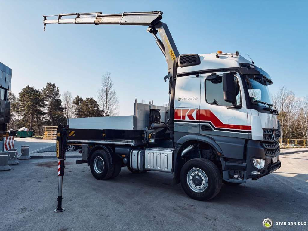 Mercedes-Benz AROCS 1851 4x4 PALFINGER PK 20002 Crane Kran - Камион со кран: слика 3 Mercedes-Benz AROCS 1851 4x4 PALFINGER PK 20002 Crane Kran - Камион со кран: слика 3
