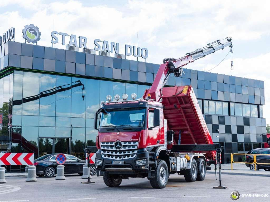Mercedes-Benz AROCS 3345 6x6 HMF 3220 Winch Crane tipper - Камион со кран: слика 1 Mercedes-Benz AROCS 3345 6x6 HMF 3220 Winch Crane tipper - Камион со кран: слика 1