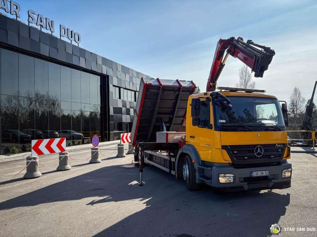 Mercedes-Benz AXOR 1824 4x2 HMF 975 HDS Crane Rotator Kipper Mercedes-Benz AXOR 1824 4x2 HMF 975 HDS Crane Rotator Kipper - Кипер: слика 2 Mercedes-Benz AXOR 1824 4x2 HMF 975 HDS Crane Rotator Kipper Mercedes-Benz AXOR 1824 4x2 HMF 975 HDS Crane Rotator Kipper - Кипер: слика 2