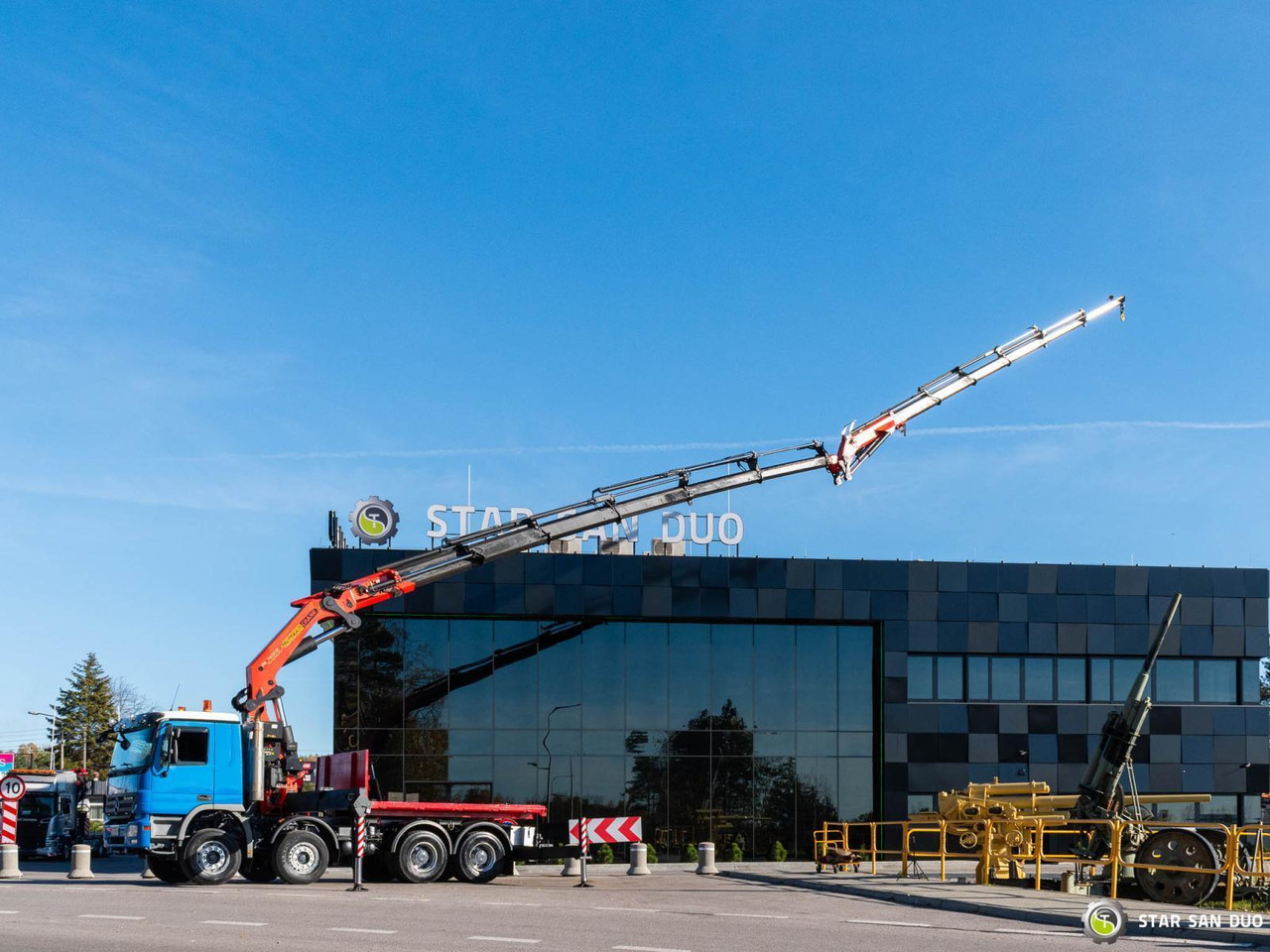 Камион со кран : слика 12 Камион со кран : слика 12