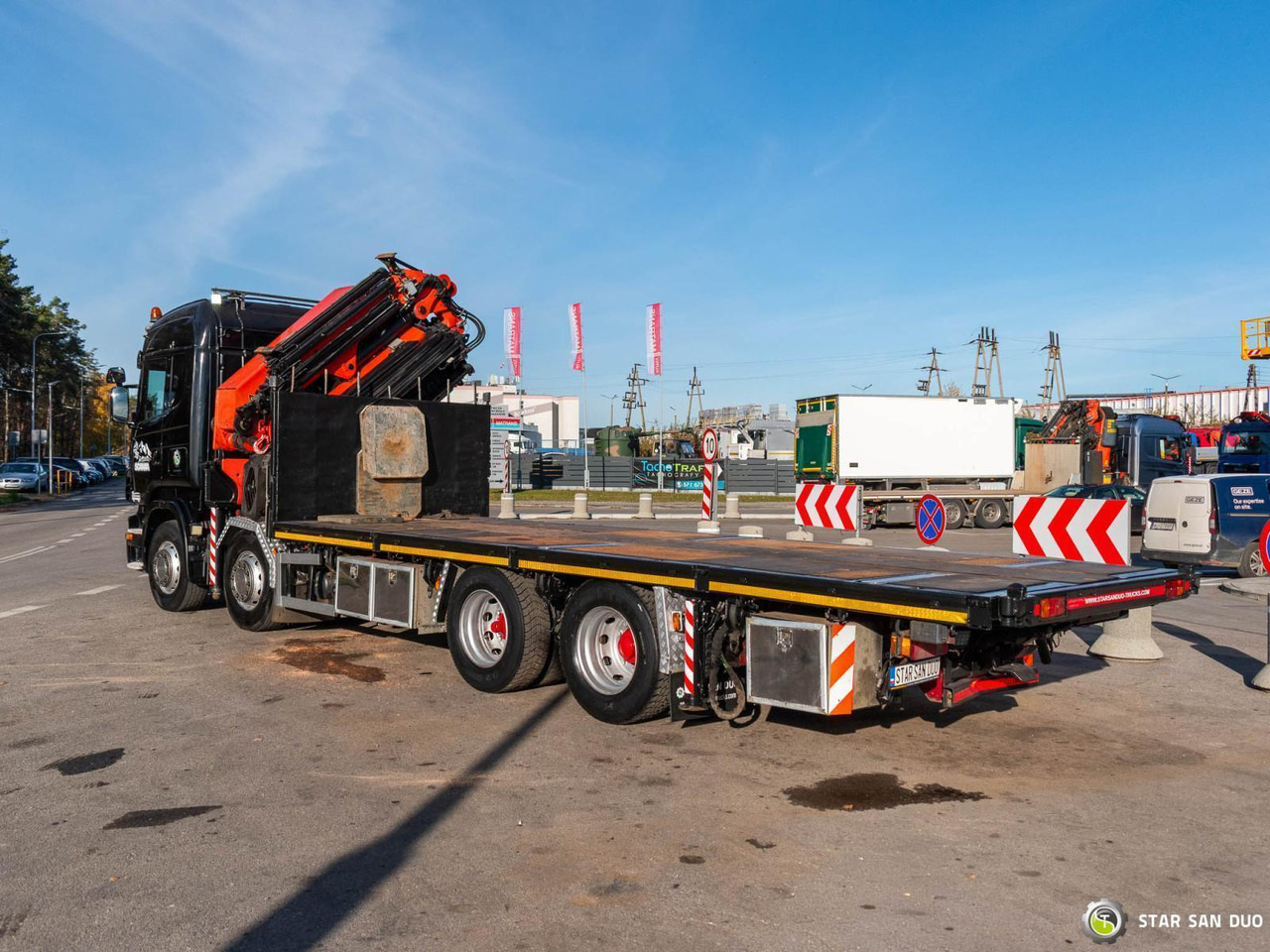 - Камион со кран: слика 5 - Камион со кран: слика 5