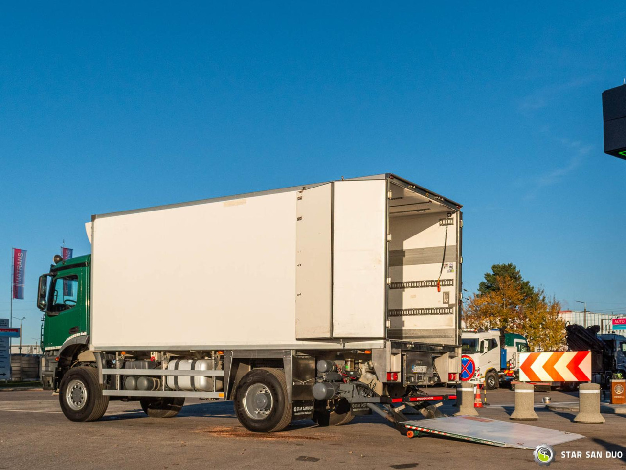 - Камион со кабинска шасија: слика 3 - Камион со кабинска шасија: слика 3