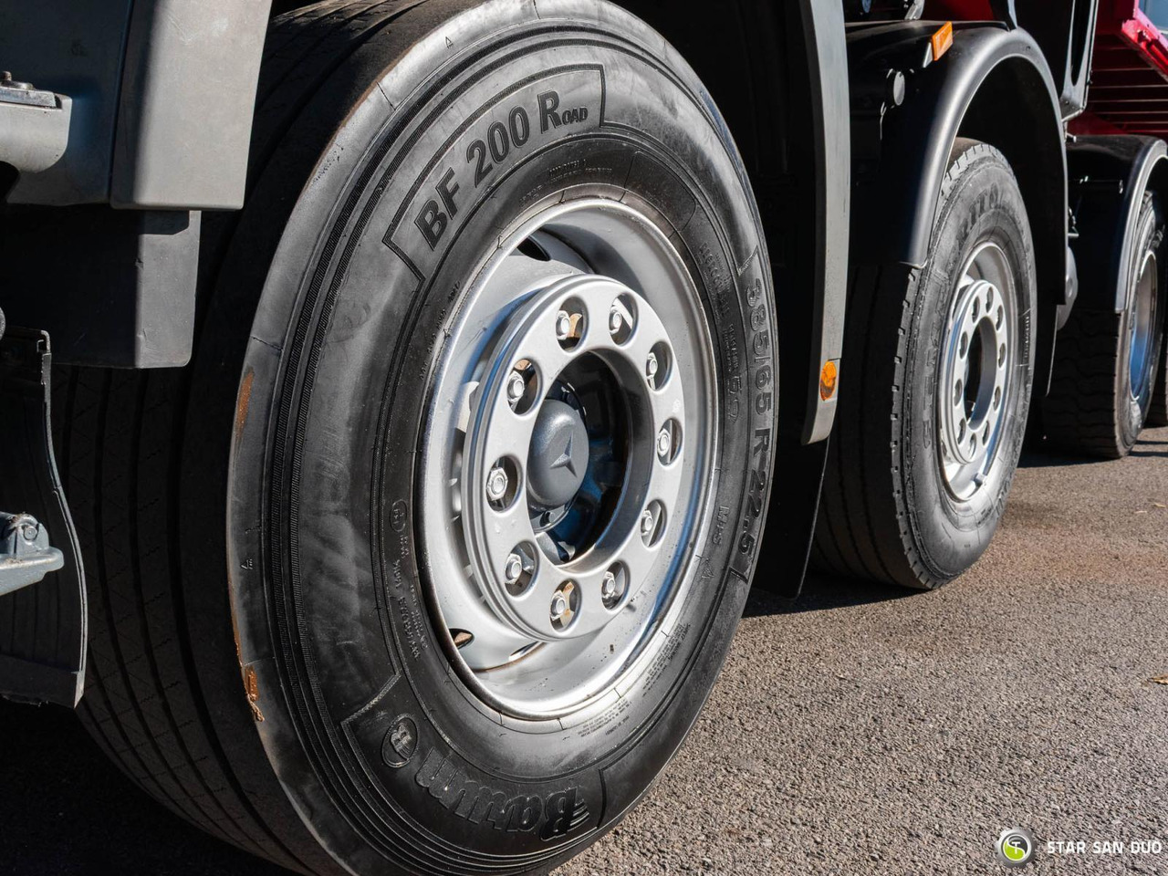 Камион со кран : слика 20 Камион со кран : слика 20