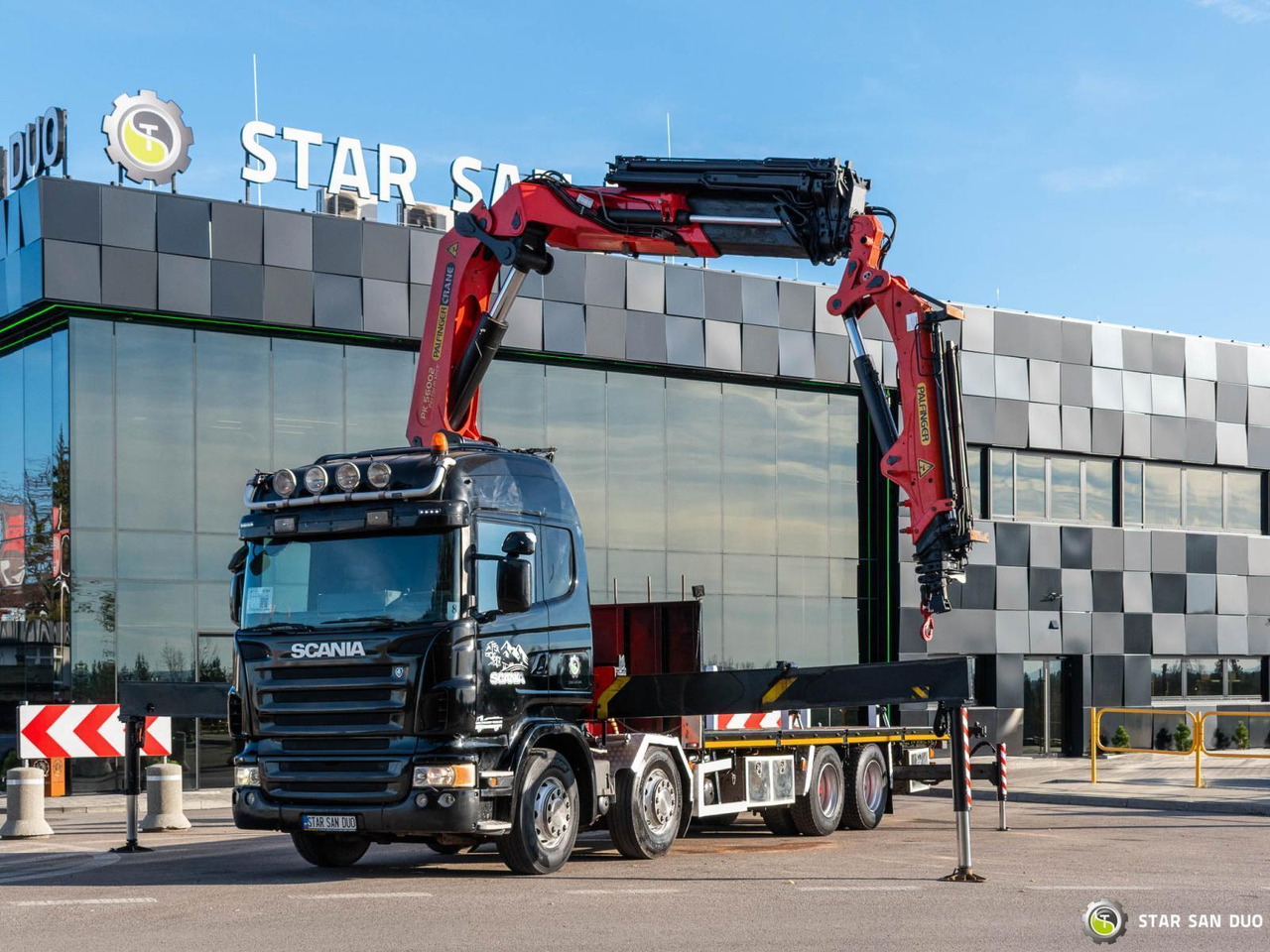 - Камион со кран: слика 4 - Камион со кран: слика 4