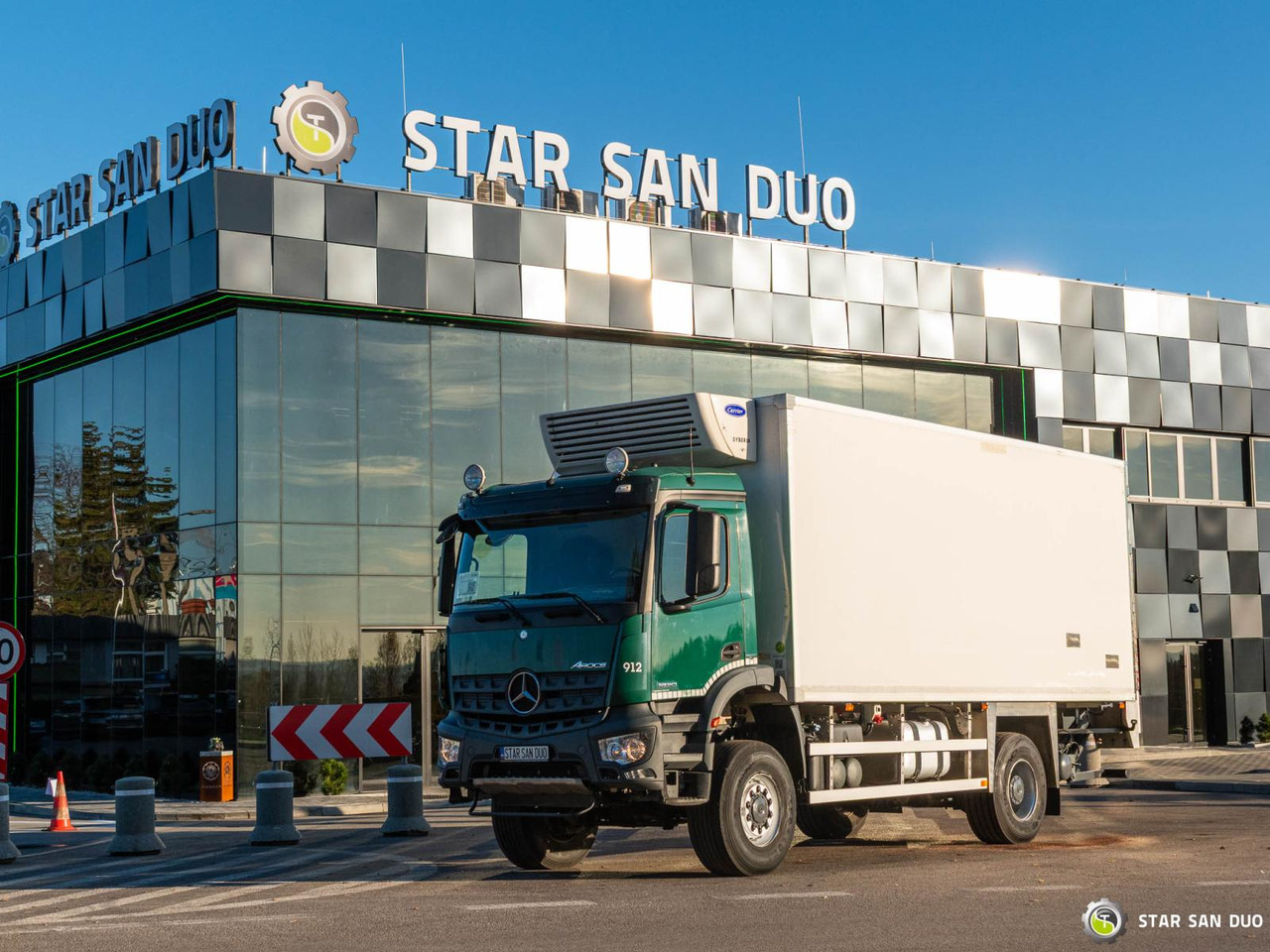 - Камион со кабинска шасија: слика 1 - Камион со кабинска шасија: слика 1