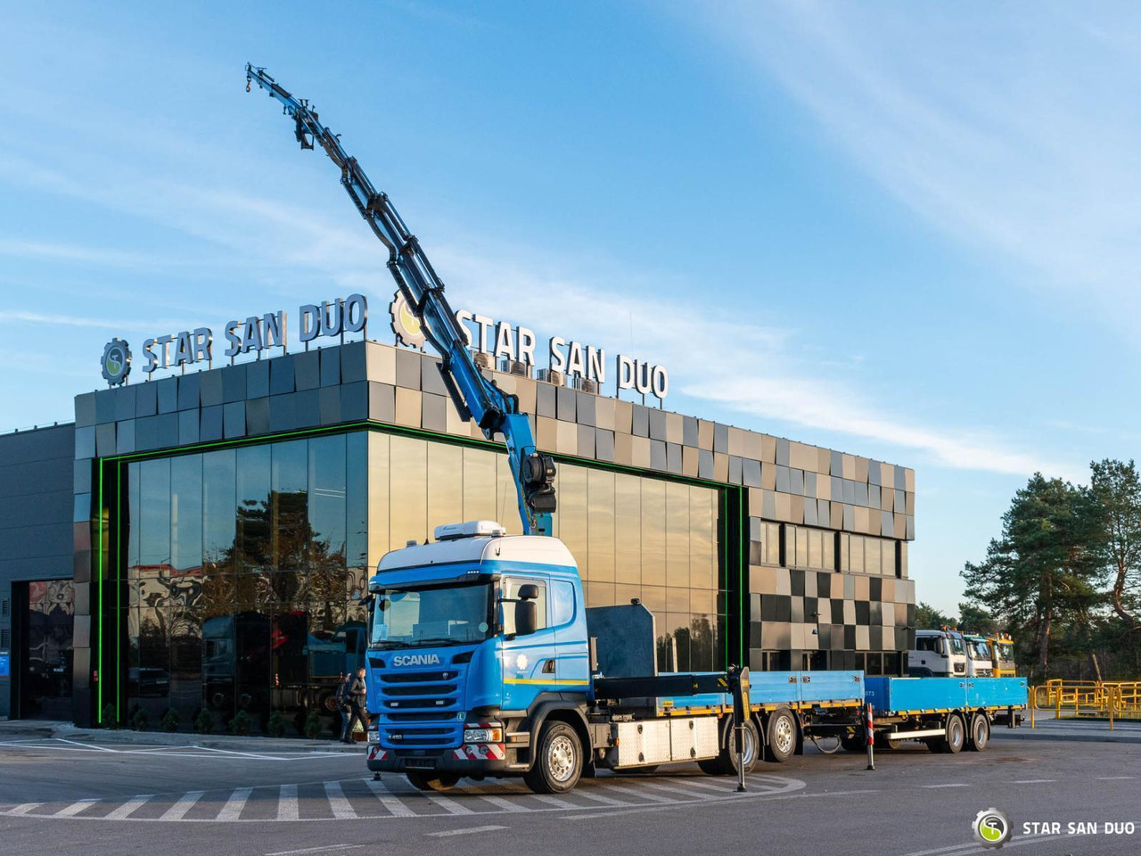 - Камион со кран: слика 4 - Камион со кран: слика 4