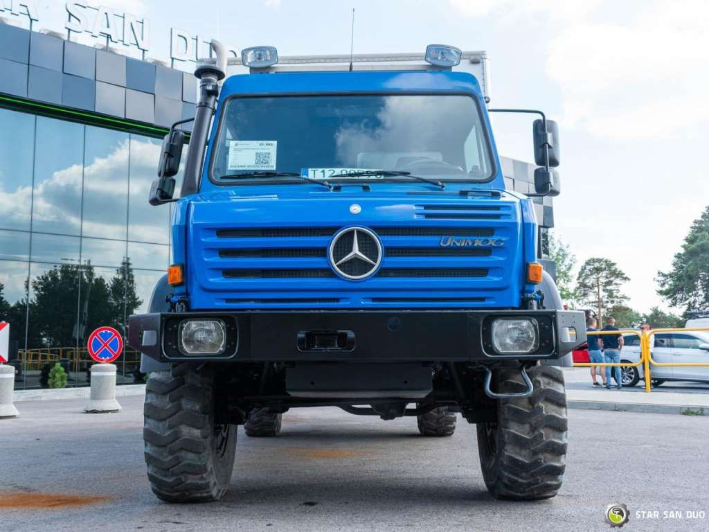 Unimog Mercedes-Benz Unimog U 4000 4x4 Camper Expeditio - Камион со кабинска шасија: слика 2 Unimog Mercedes-Benz Unimog U 4000 4x4 Camper Expeditio - Камион со кабинска шасија: слика 2