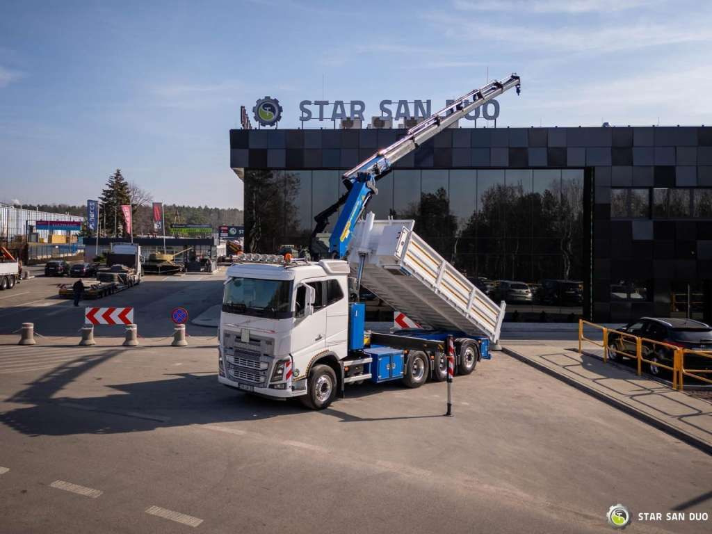 Volvo FH 16.550 8x4 Palfinger PK 34002-SH Crane Kippe - Камион со кран: слика 3 Volvo FH 16.550 8x4 Palfinger PK 34002-SH Crane Kippe - Камион со кран: слика 3