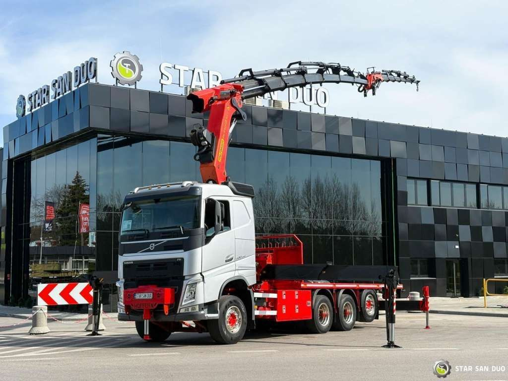 Volvo  FH 500 8x4*4 PK65002 Fly JIB Crane 7456 h Winch - Камион со кран: слика 2 Volvo  FH 500 8x4*4 PK65002 Fly JIB Crane 7456 h Winch - Камион со кран: слика 2