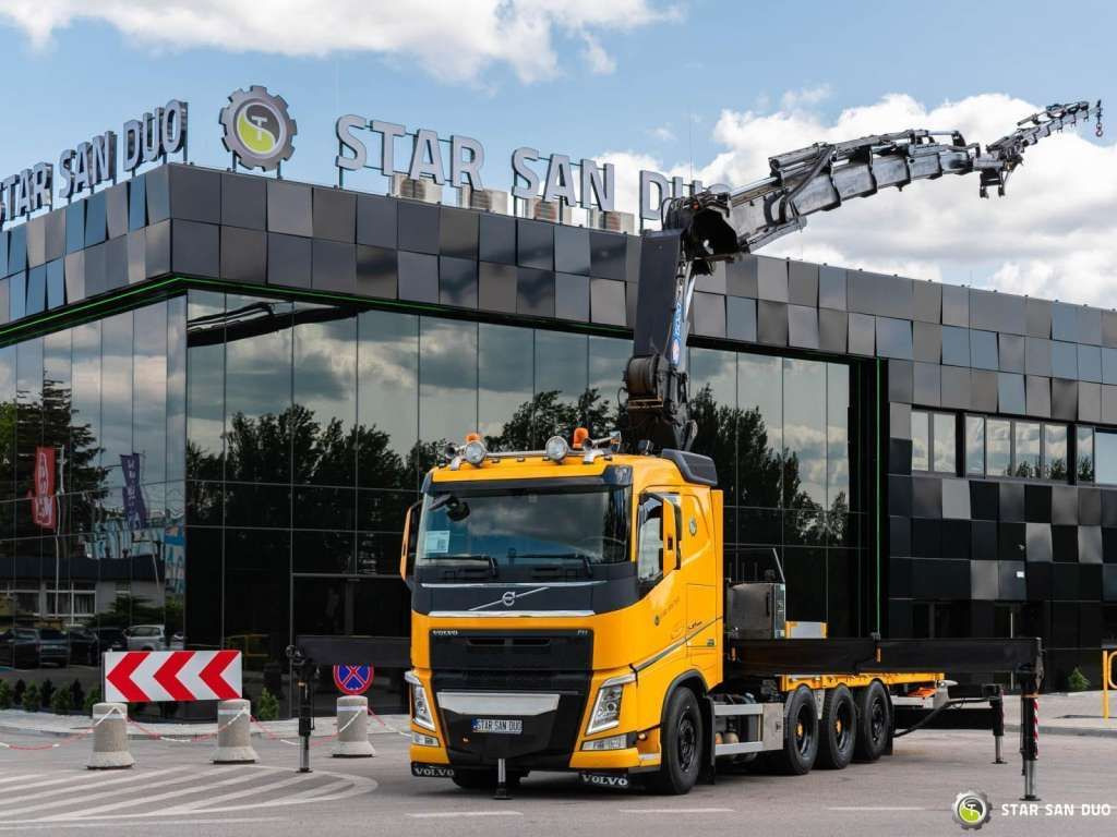 Volvo FH 540 8x4 HMF 6020 Fly Jib Winch - Камион со кран: слика 1 Volvo FH 540 8x4 HMF 6020 Fly Jib Winch - Камион со кран: слика 1