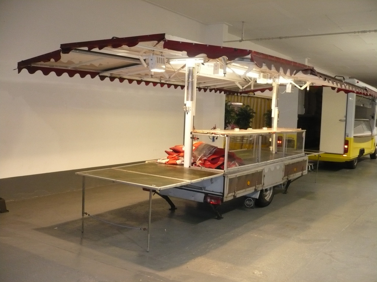 Verkaufsanhänger Alf - Приколка за продажба на добра: слика 4 Verkaufsanhänger Alf - Приколка за продажба на добра: слика 4