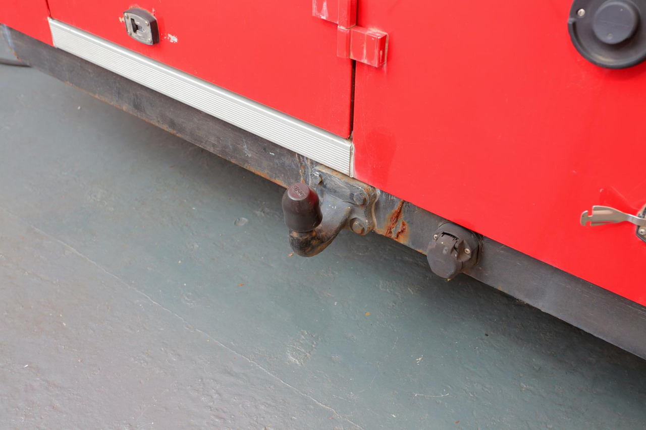 Wochenmarktmobil BORCO HÖHNS - Камион за продажба на добра: слика 4 Wochenmarktmobil BORCO HÖHNS - Камион за продажба на добра: слика 4