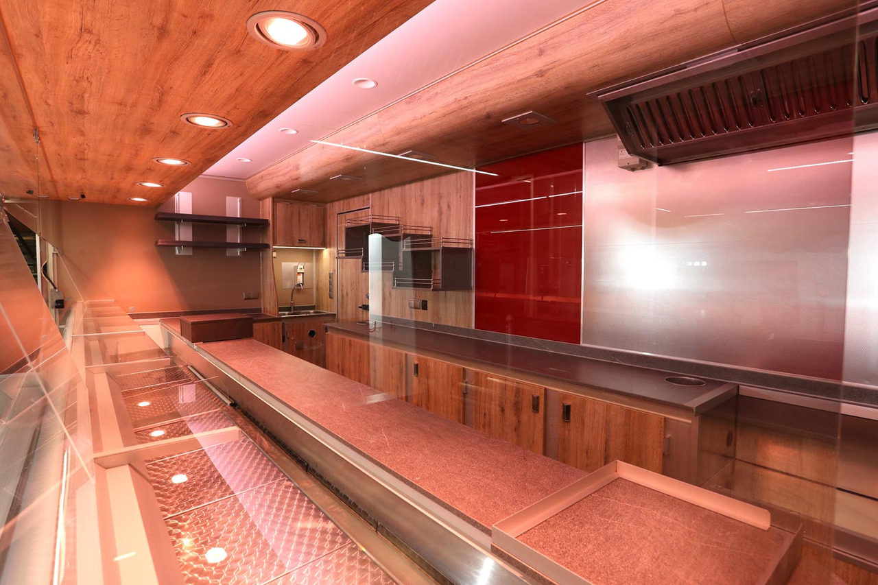 Wochenmarktmobil BORCO HÖHNS - Камион за продажба на добра: слика 5 Wochenmarktmobil BORCO HÖHNS - Камион за продажба на добра: слика 5