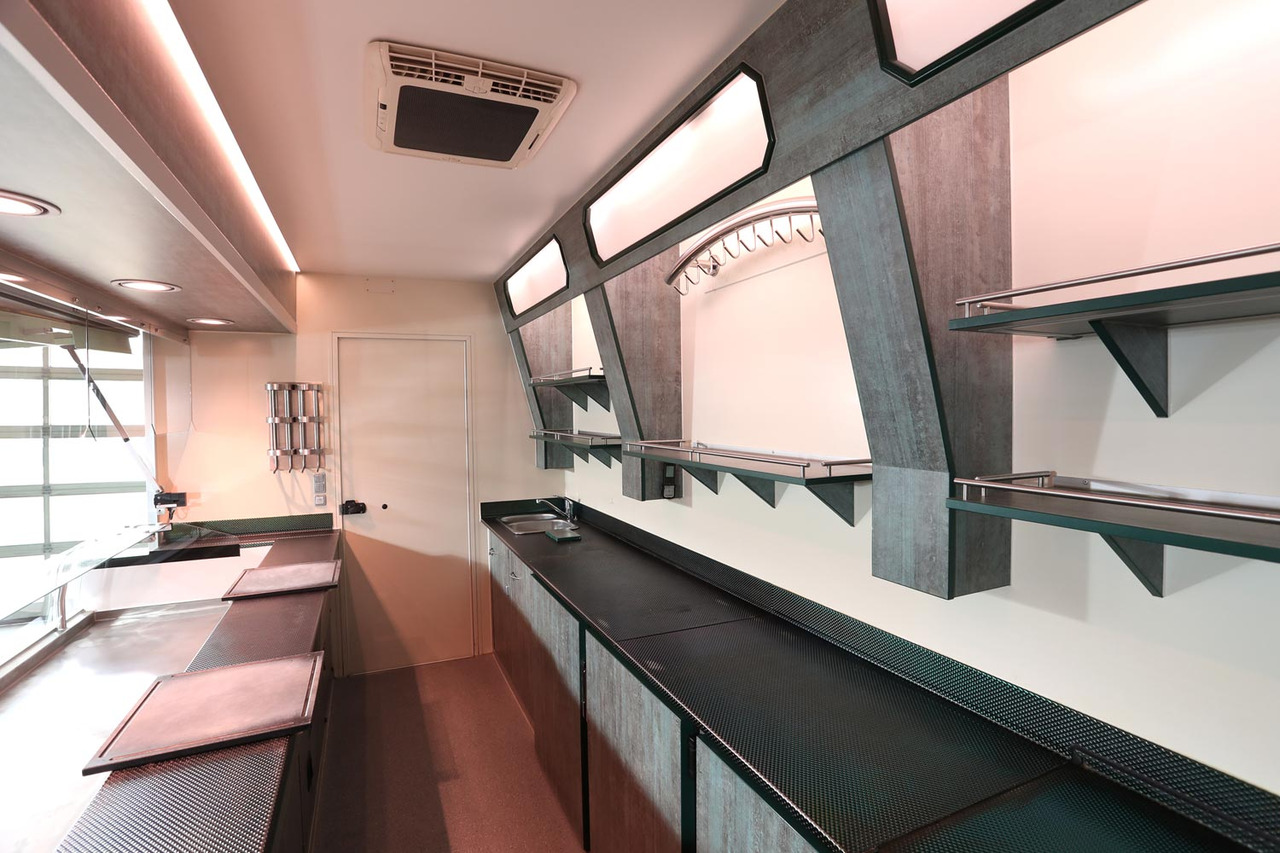 Wochenmarktmobil Seico - Камион за продажба на добра: слика 5 Wochenmarktmobil Seico - Камион за продажба на добра: слика 5