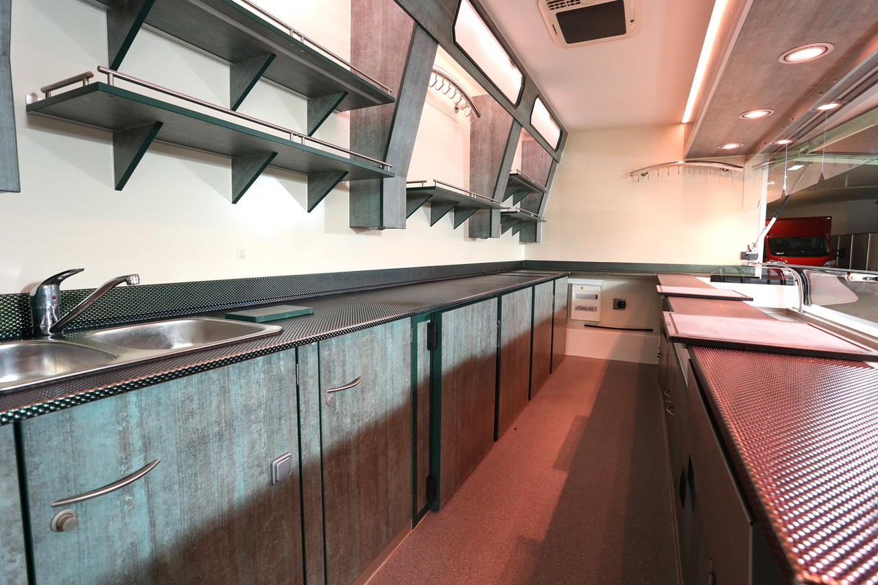 Wochenmarktmobil Seico - Камион за продажба на добра: слика 4 Wochenmarktmobil Seico - Камион за продажба на добра: слика 4