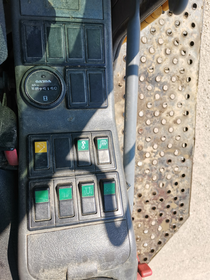 Багер гасеничар VOLVO 700 B: слика 17