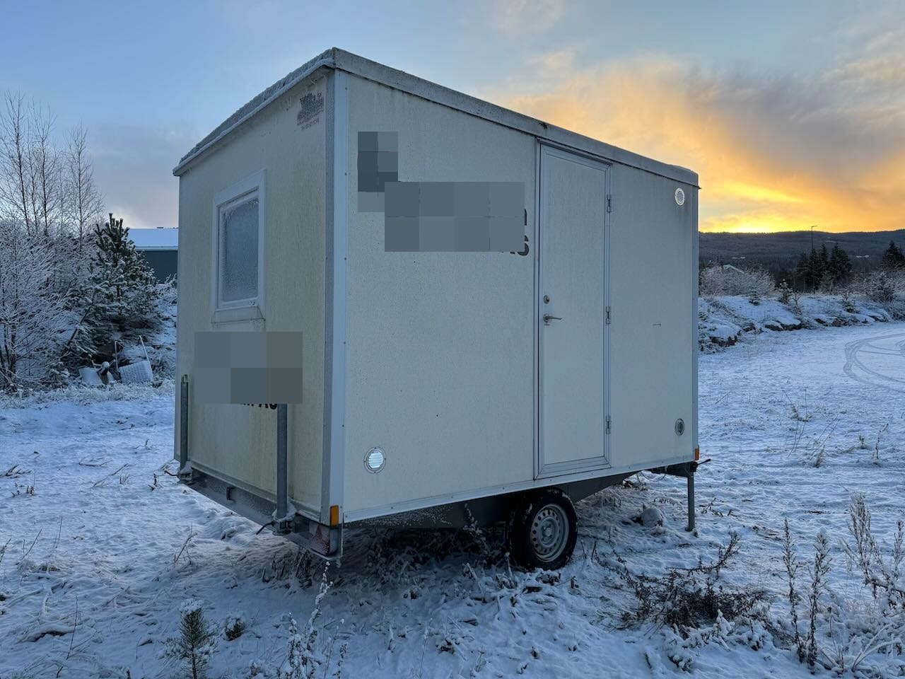 Arbeidsbrakke m/ forbrenningstoalett - Градежен контејнер: слика 3 Arbeidsbrakke m/ forbrenningstoalett - Градежен контејнер: слика 3